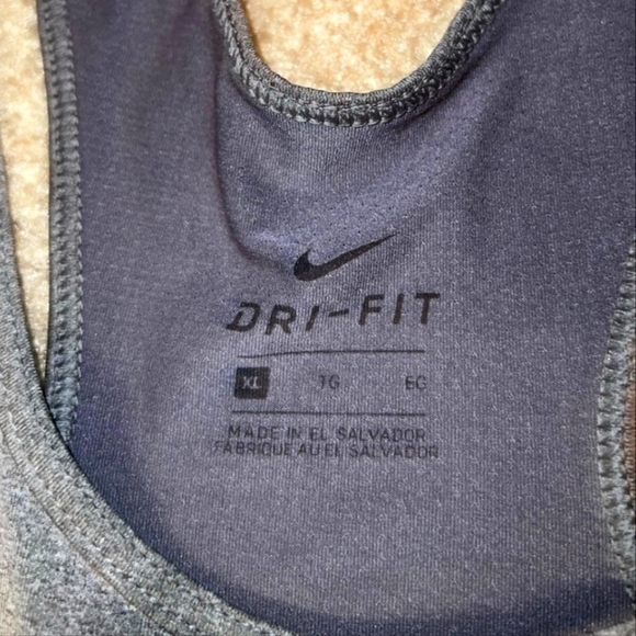✨️2/$20 Nike Dri-Fit Tank Top Dark Gray & Black Size XL - Picture 2 of 2